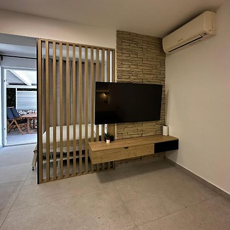 Studio Apartments Lace Novalja Exterior foto